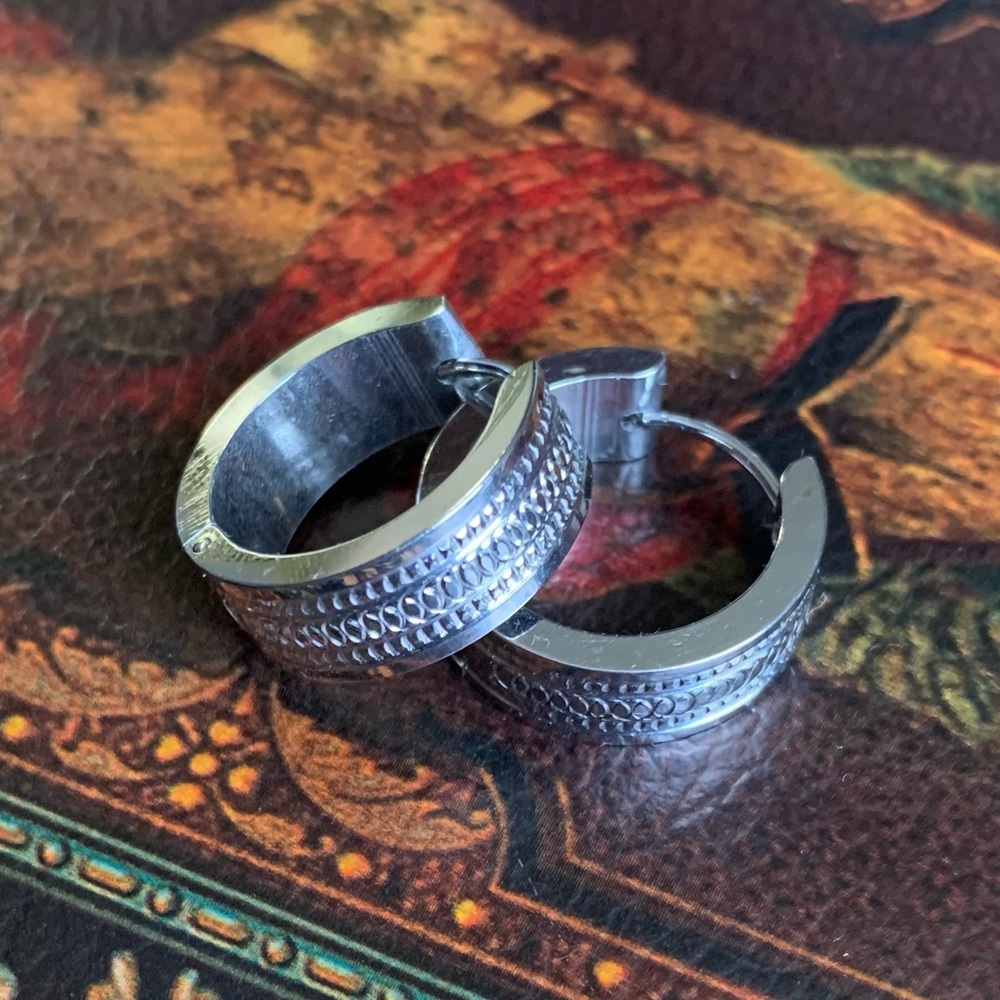 Embossed chunky stainless steel hoop earrings